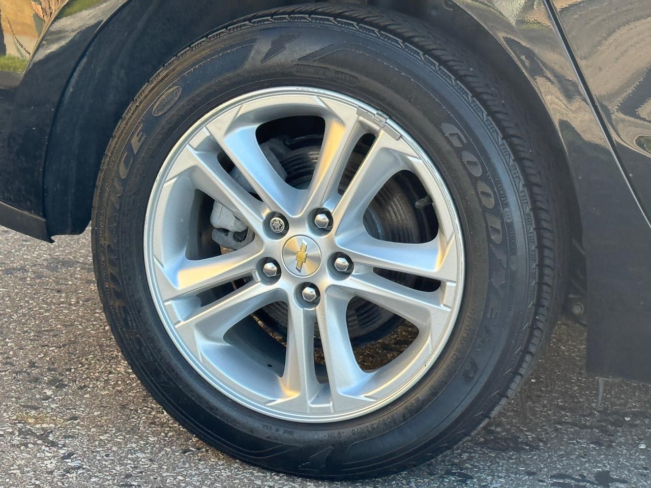 2018 Chevrolet Cruze LT+LOW KMS+Service Records+CLEAN CARFAX Photo