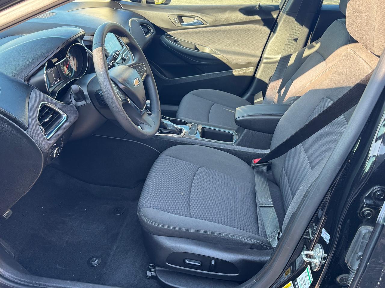 2018 Chevrolet Cruze LT+LOW KMS+Service Records+CLEAN CARFAX Photo