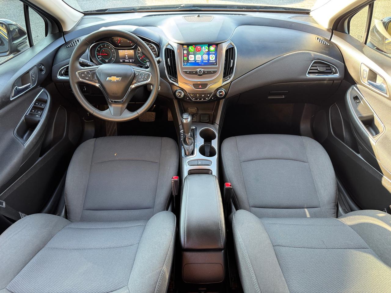 2018 Chevrolet Cruze LT+LOW KMS+Service Records+CLEAN CARFAX Photo