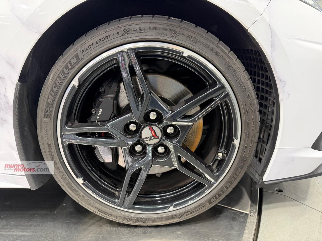 2020 Chevrolet Corvette StingRay Coupe 2LT Photo