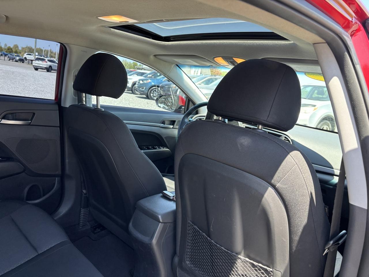 2017 Hyundai Elantra Limited Photo