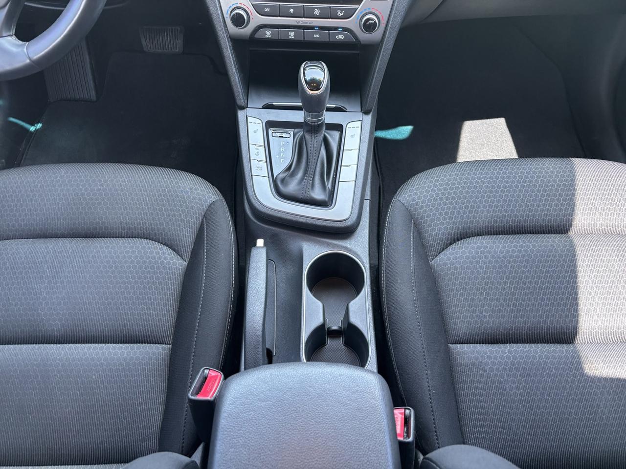 2017 Hyundai Elantra Limited ~ONTARIO CAR~ Photo