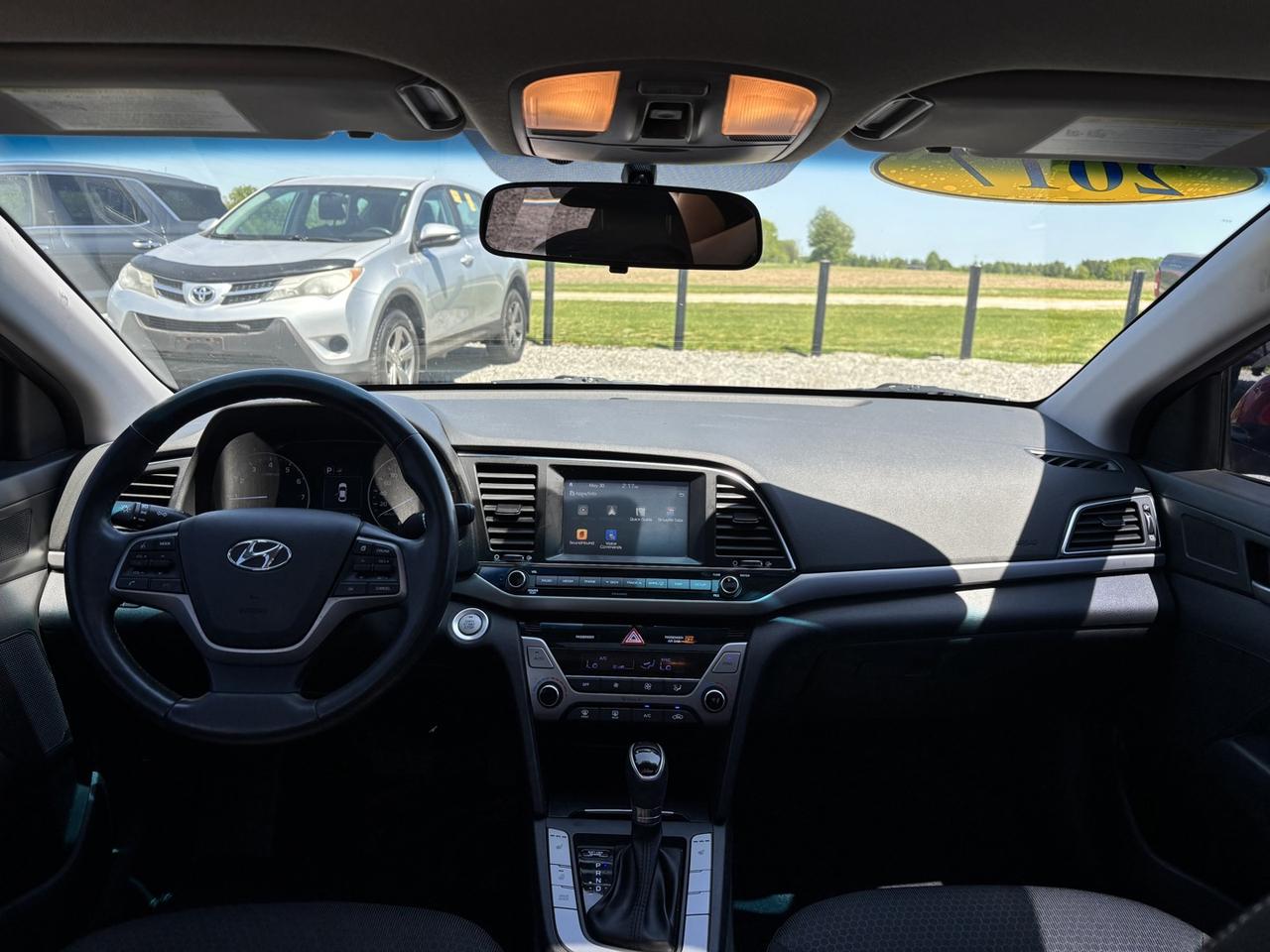 2017 Hyundai Elantra Limited ~ONTARIO CAR~ Photo