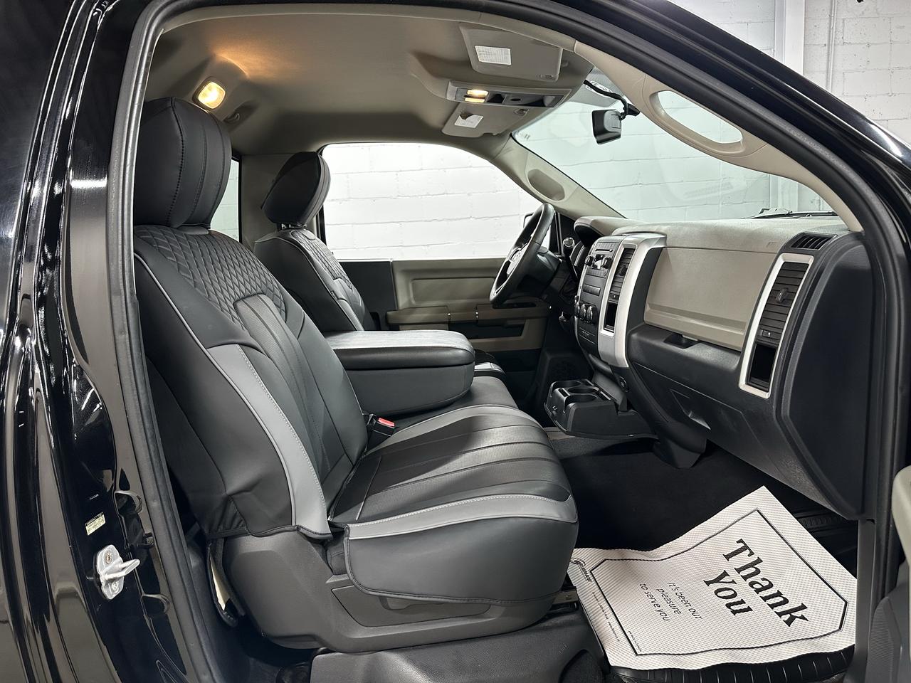 2012 RAM 1500 SLT Photo