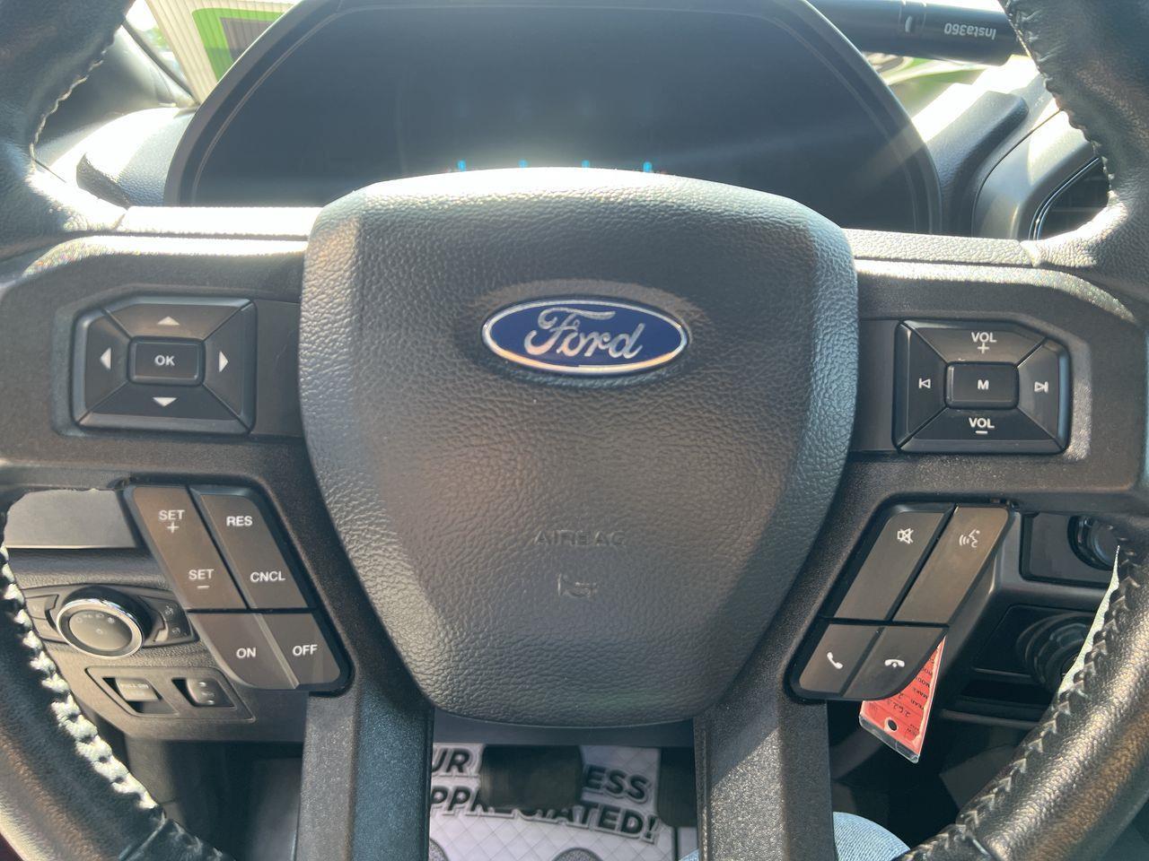 2020 Ford F-150 XLT 4X4, BACK UP CAMERA, HEATED SEATS, POWER DRIVER SEATS!! Photo
