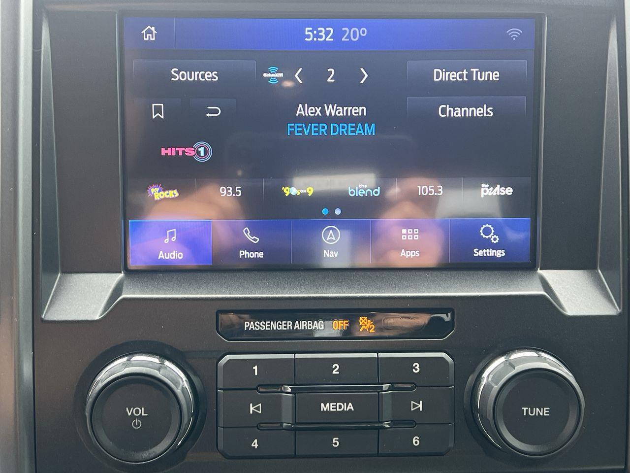 2020 Ford F-150 XLT 4X4, SIRIUS XM, BACK UP CAM, POWER SEATS, NAV, HEATED SEATS!! Photo