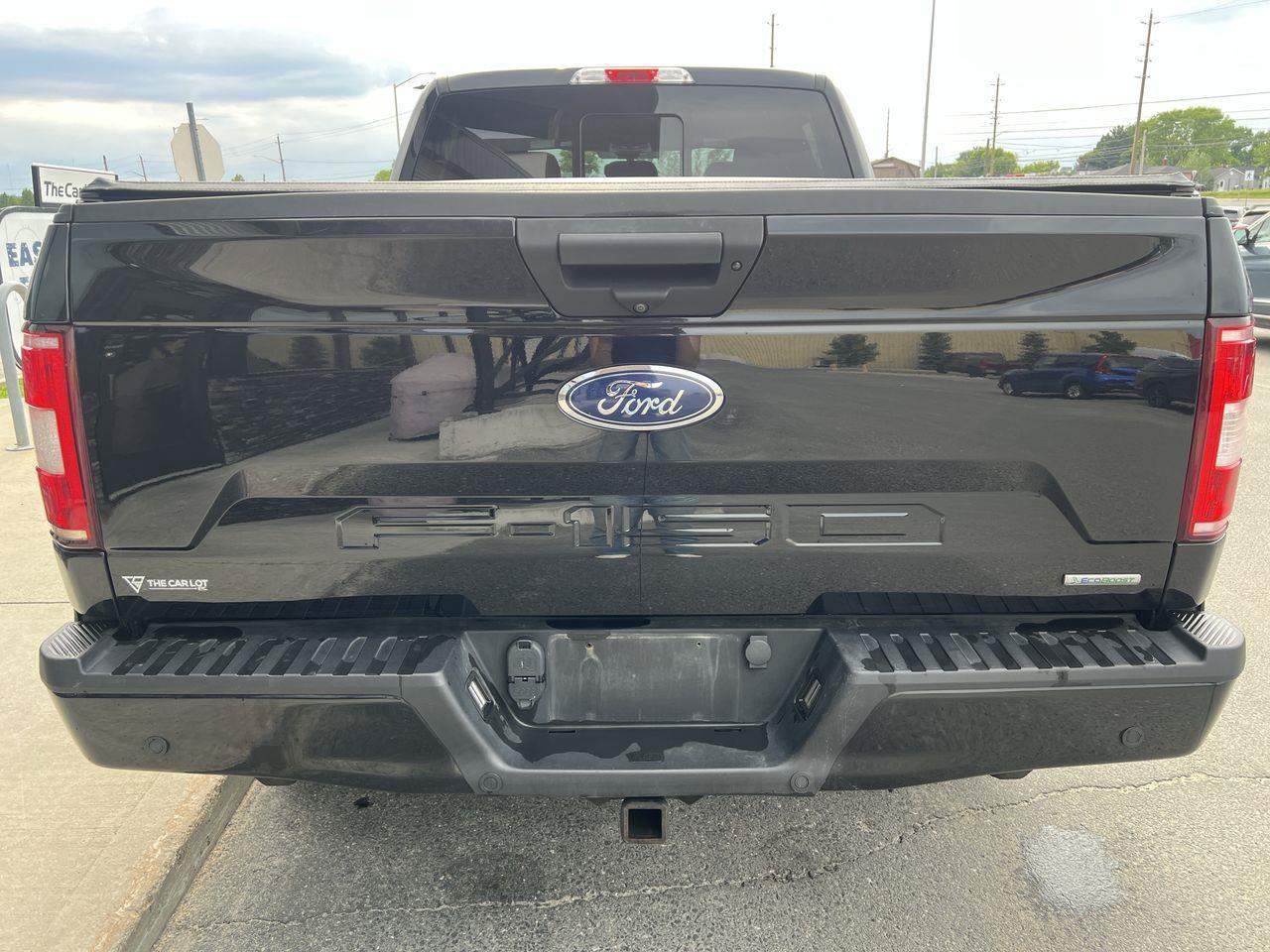 2020 Ford F-150 XLT 4X4, SIRIUS XM, BACK UP CAM, POWER SEATS, NAV, HEATED SEATS!! Photo
