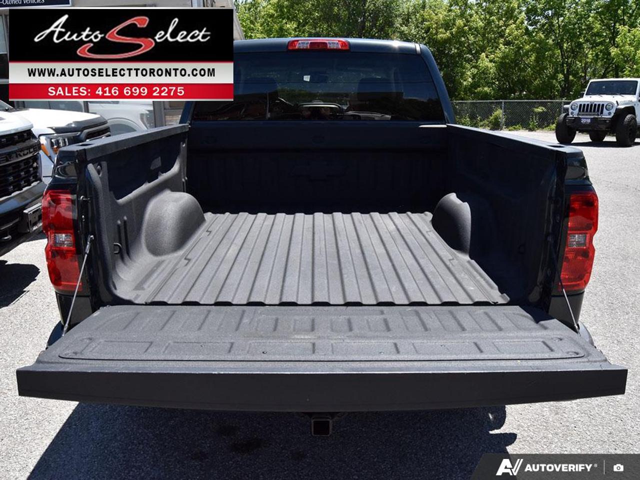 2018 Chevrolet Silverado 1500 LT **5.3L V8** 4x4 - Leather - Clean Carfax Photo