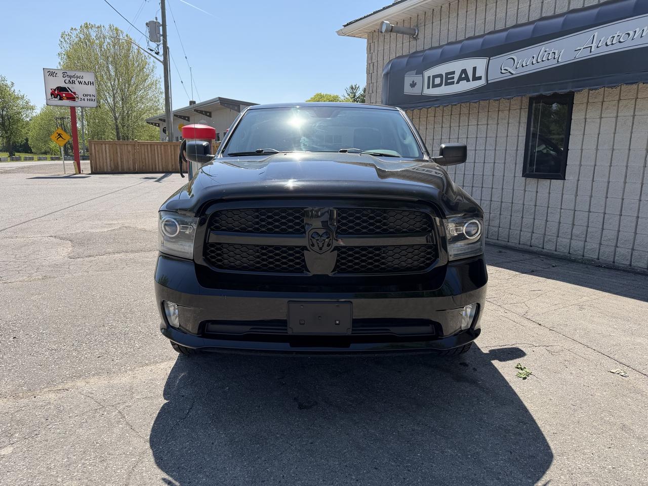 2014 RAM 1500 ST Photo