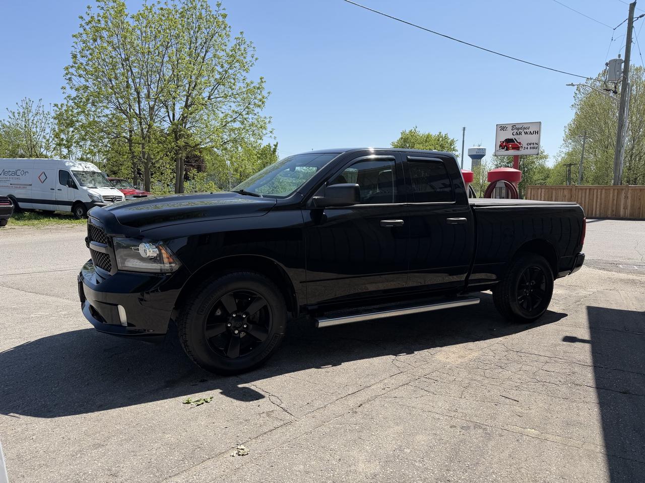 2014 RAM 1500 ST Photo