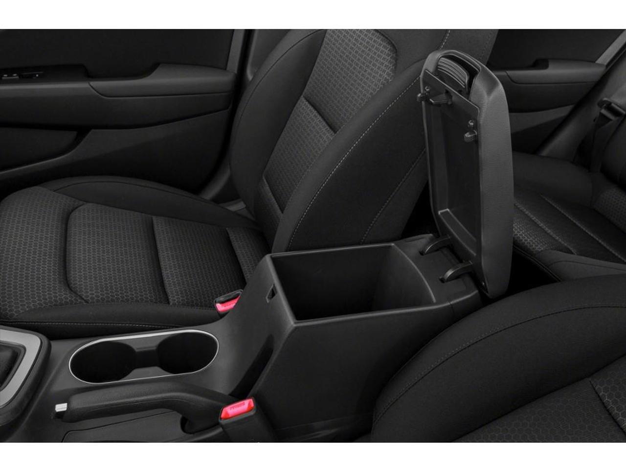 2017 Hyundai Elantra GLS Photo