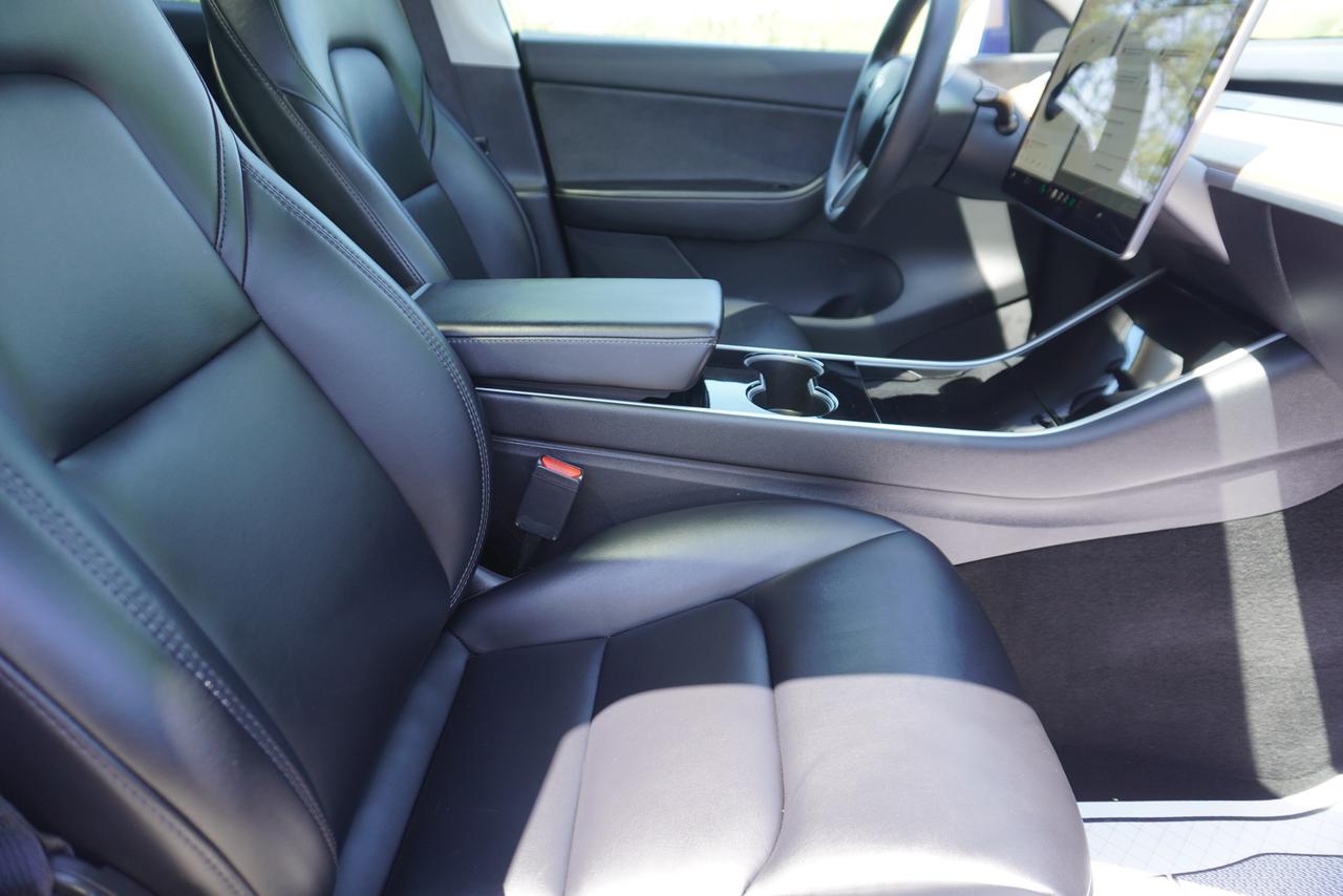 2020 Tesla Model Y LONG RANGE / FULL FSD / CLEAN CARFAX Photo