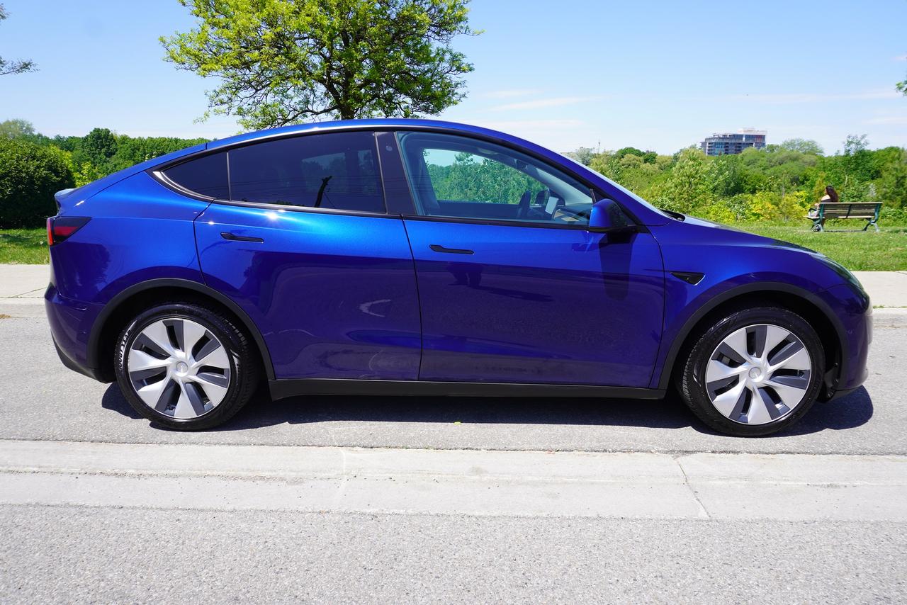 2020 Tesla Model Y LONG RANGE / FULL FSD / CLEAN CARFAX Photo4