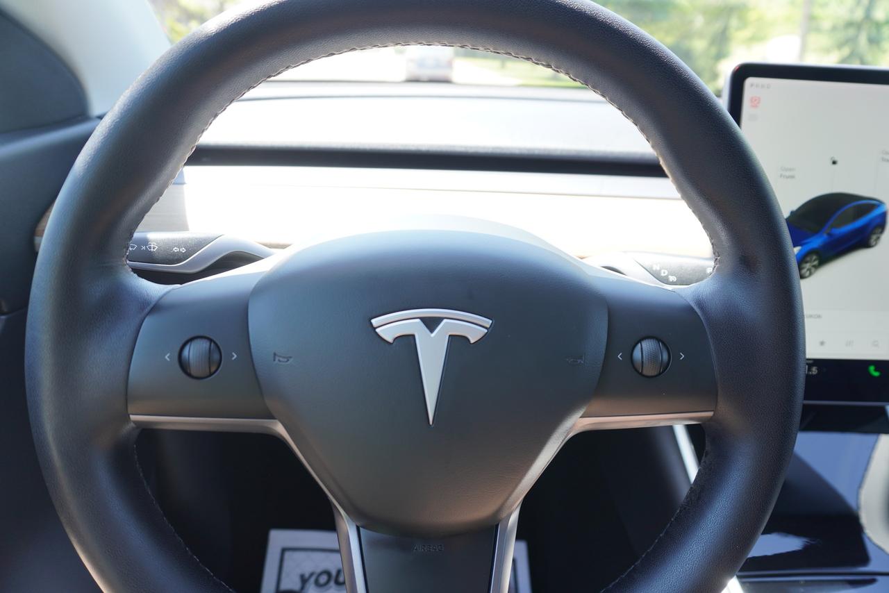 2020 Tesla Model Y LONG RANGE / FULL FSD / CLEAN CARFAX Photo