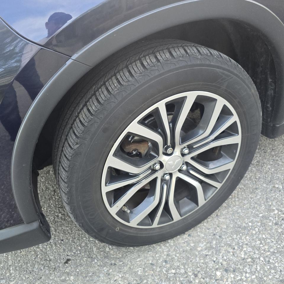 2017 Mitsubishi Outlander ES Photo
