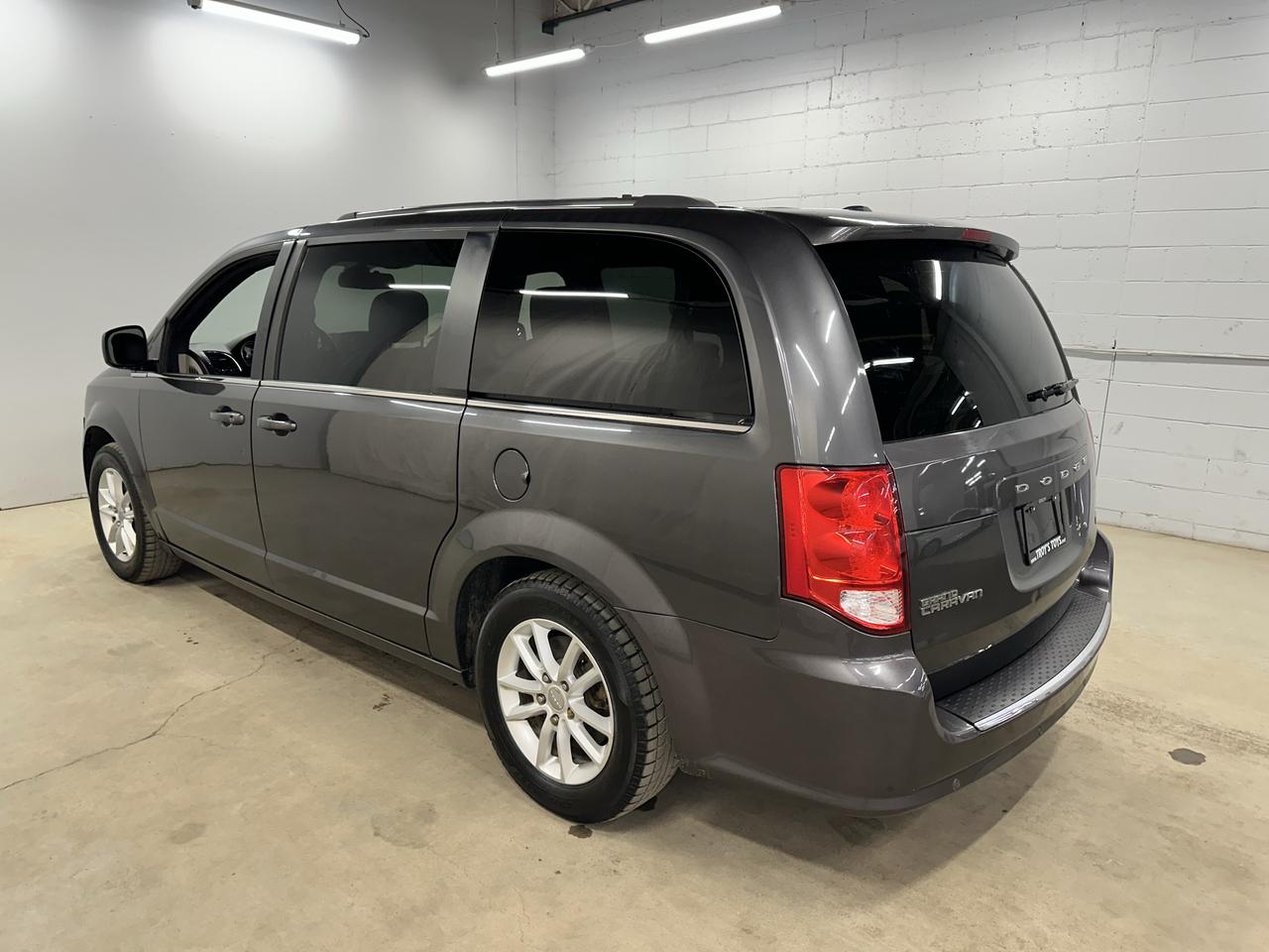 2018 Dodge Grand Caravan SXT Premium Plus Photo37