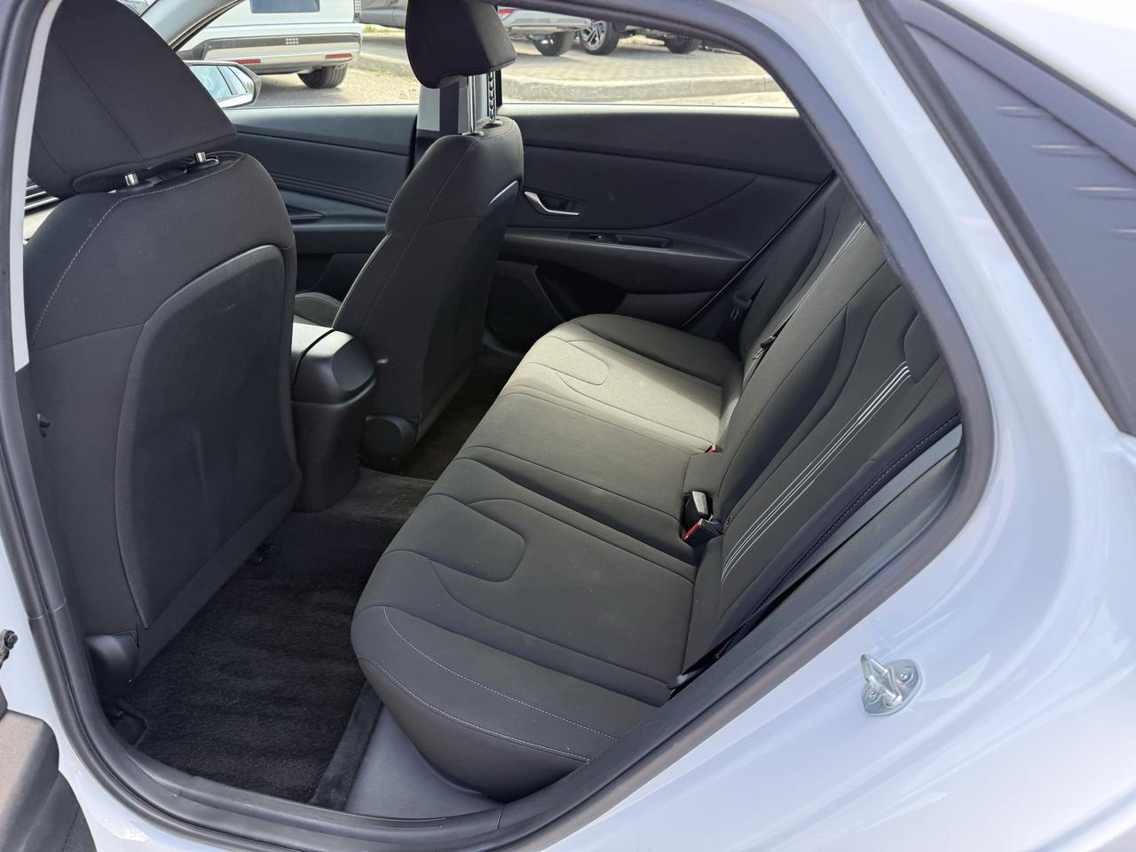2023 Hyundai Elantra Preferred Photo