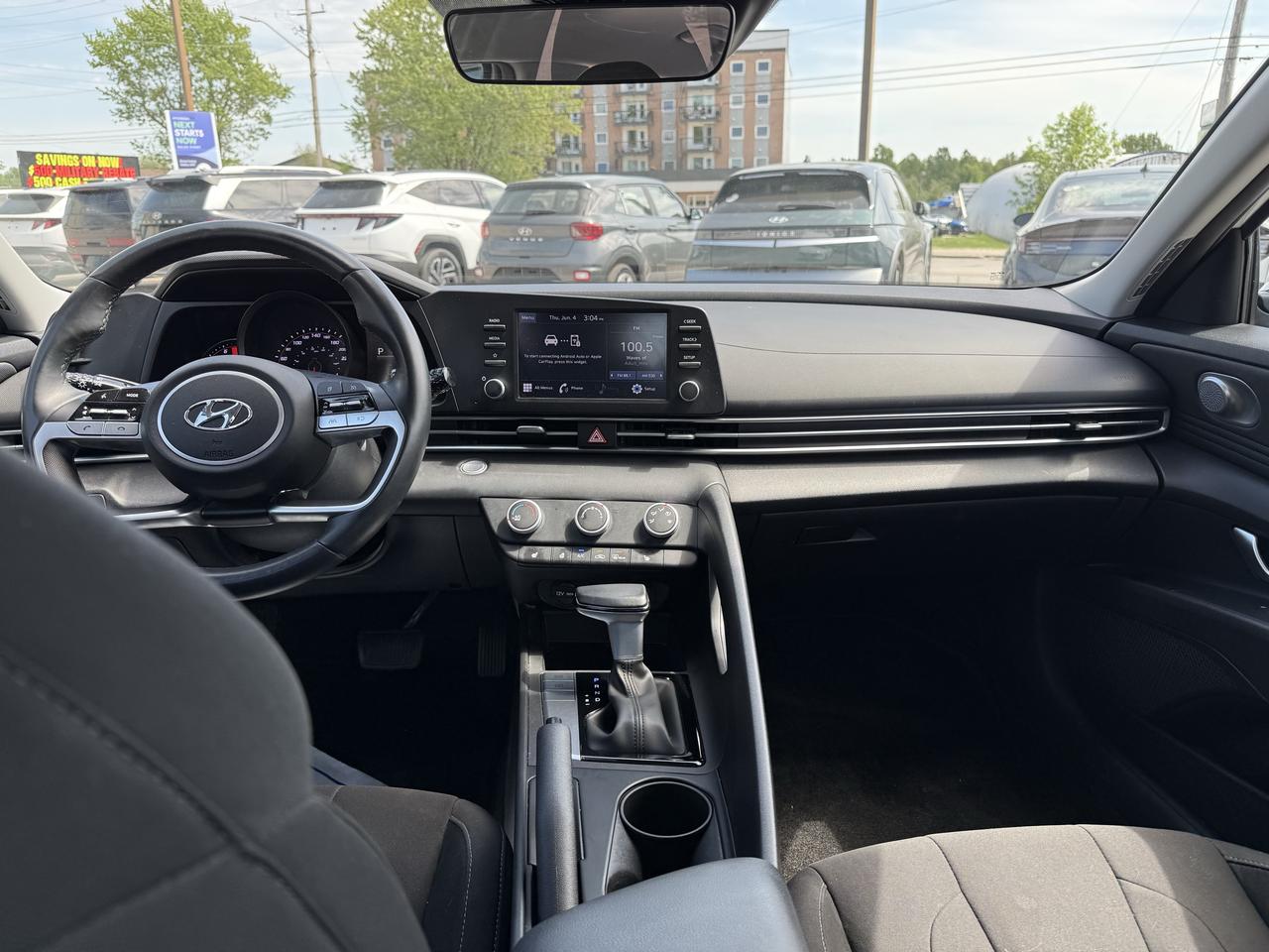 2023 Hyundai Elantra Preferred Photo