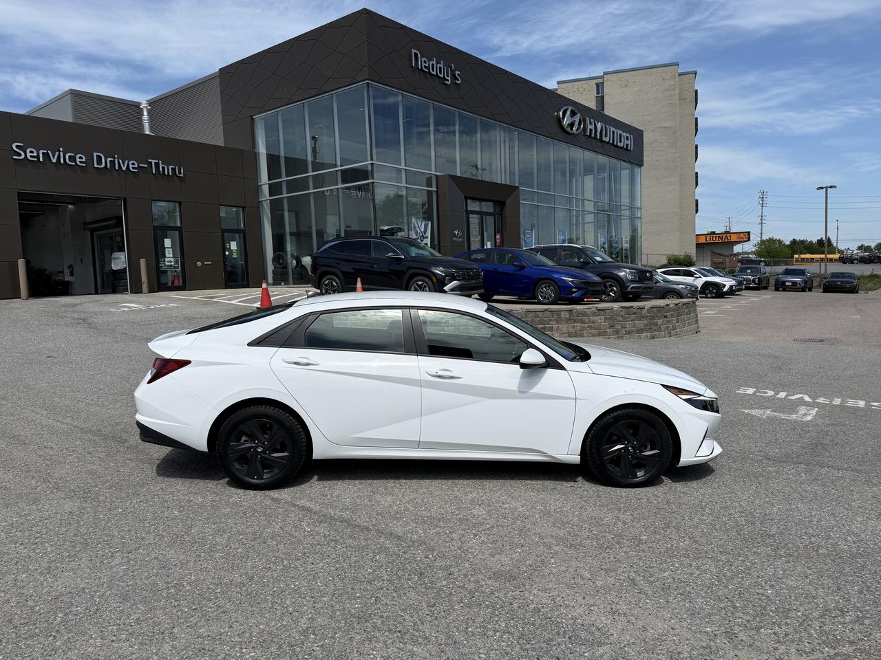 2023 Hyundai Elantra Preferred Photo6