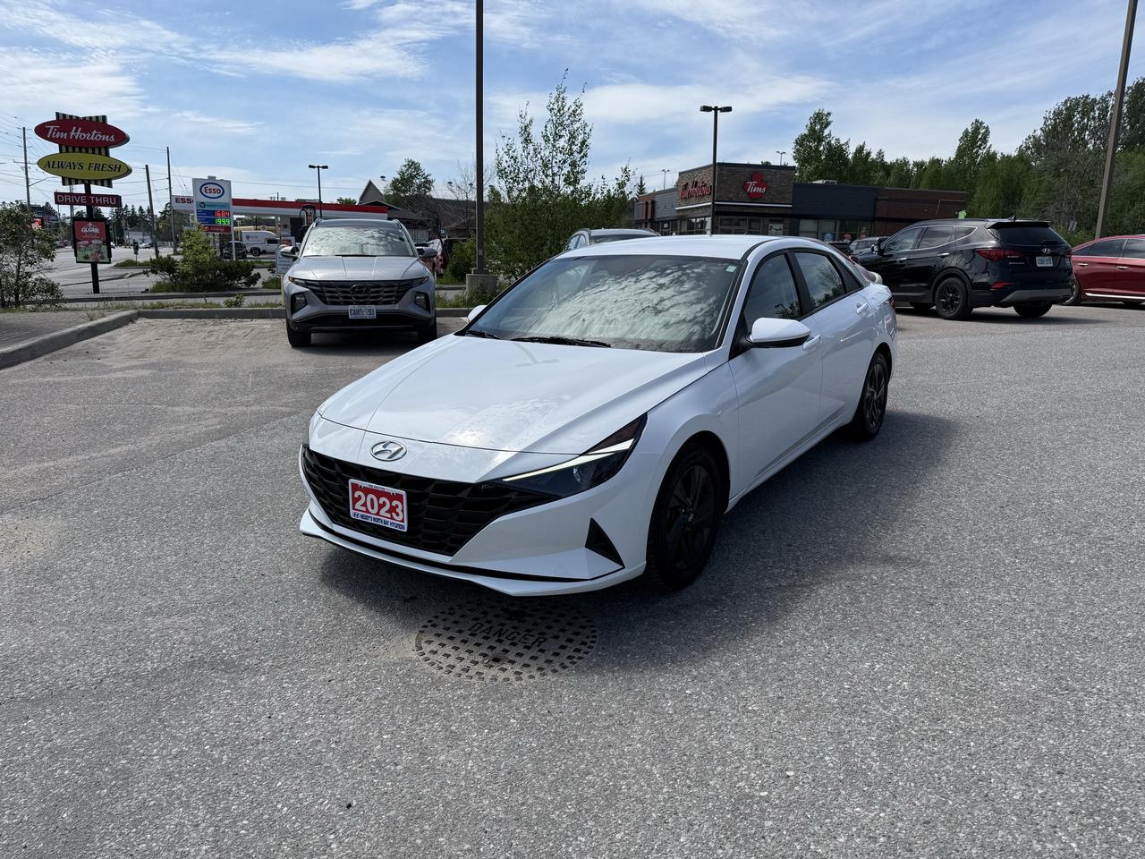 2023 Hyundai Elantra Preferred Photo