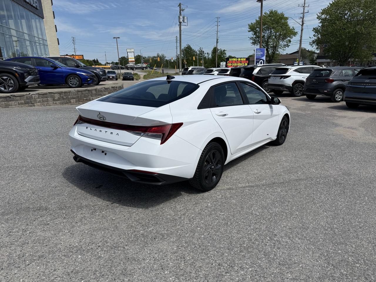 2023 Hyundai Elantra Preferred Photo