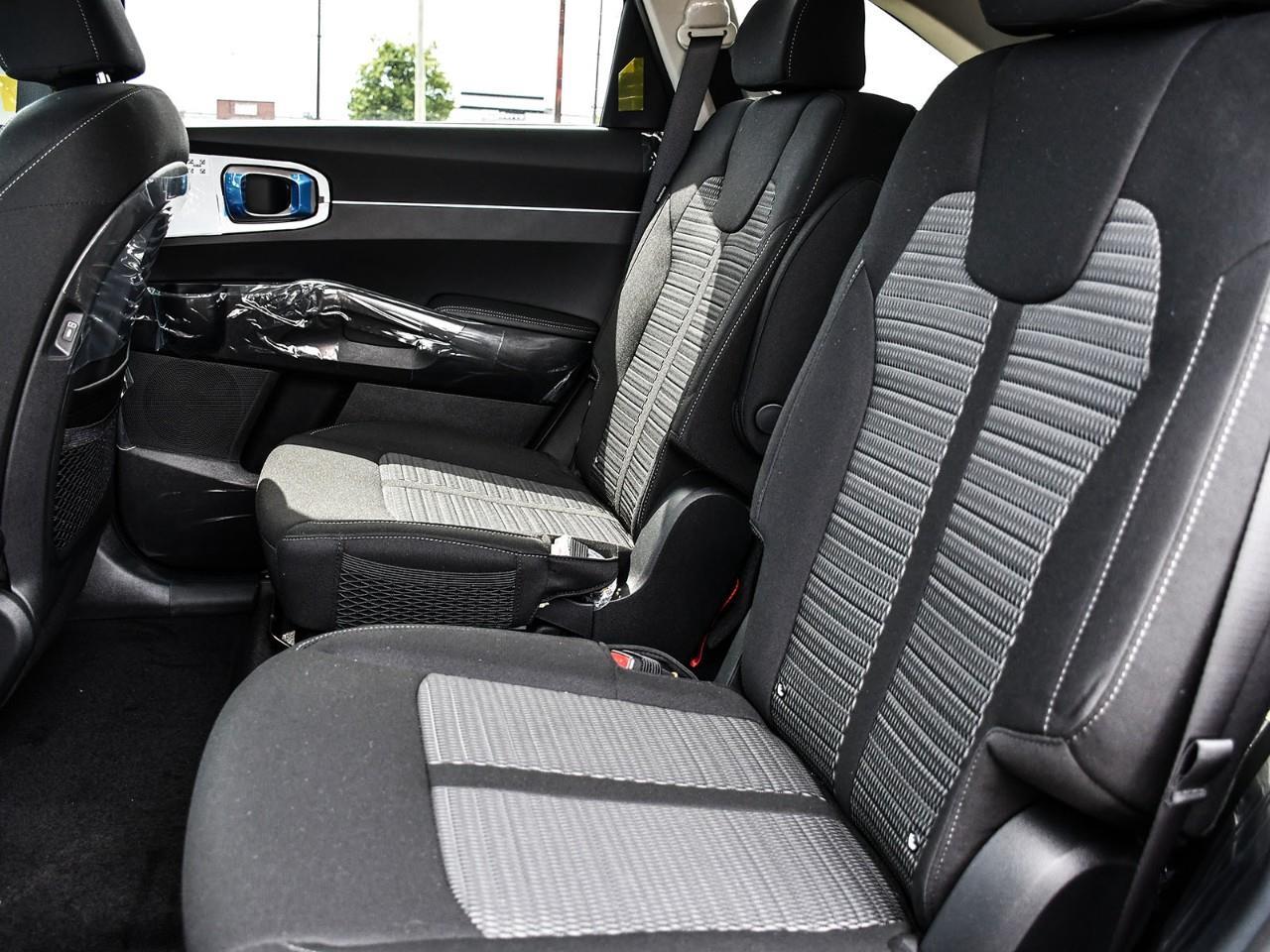 2026 Kia Sorento Hybrid 2026 Kia Sorento Hybrid – LX AWD Photo