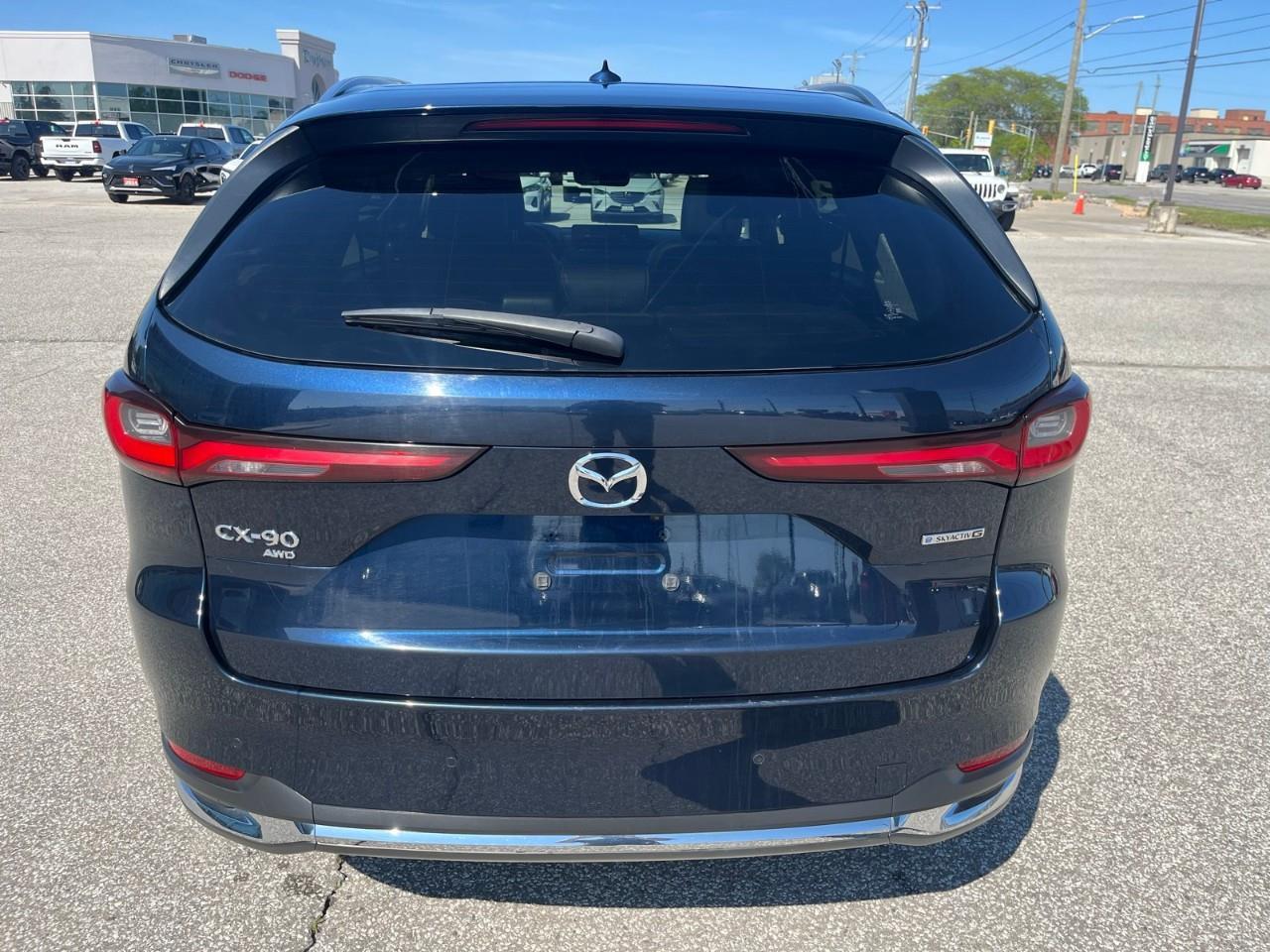 2024 Mazda CX-90 MHEV GT Photo