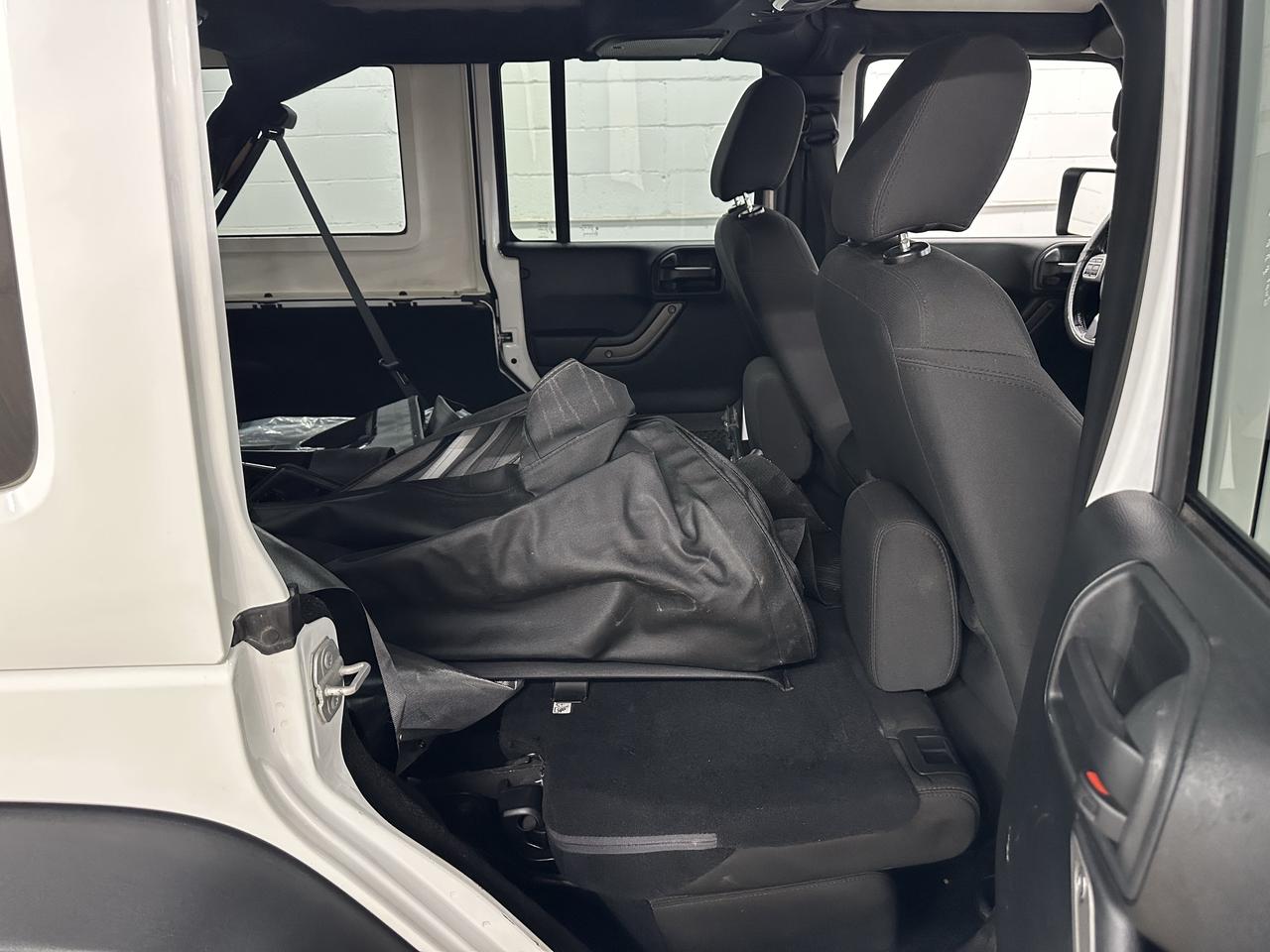 2018 Jeep Wrangler SPORT Photo