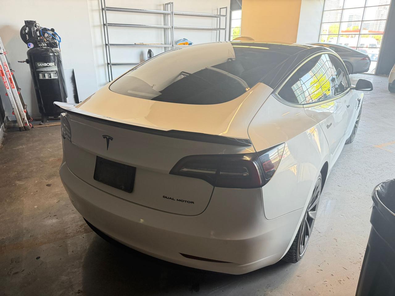 2022 Tesla Model 3 Long Range| CLEAN CARFAX| AWD| Photo