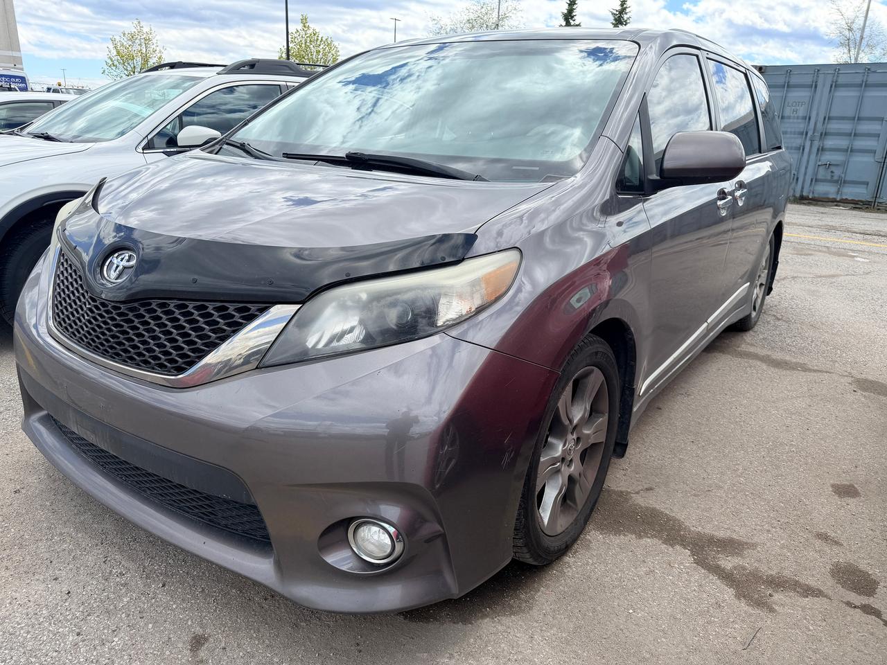 2013 Toyota Sienna 5dr V6 8-Pass FWD Photo