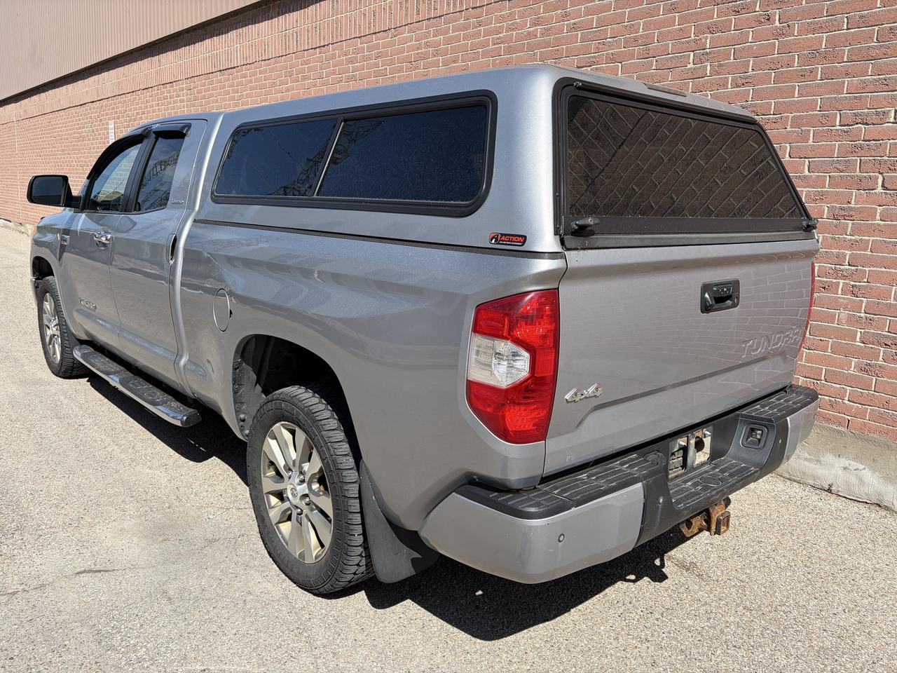 2017 Toyota Tundra Limited  Photo3
