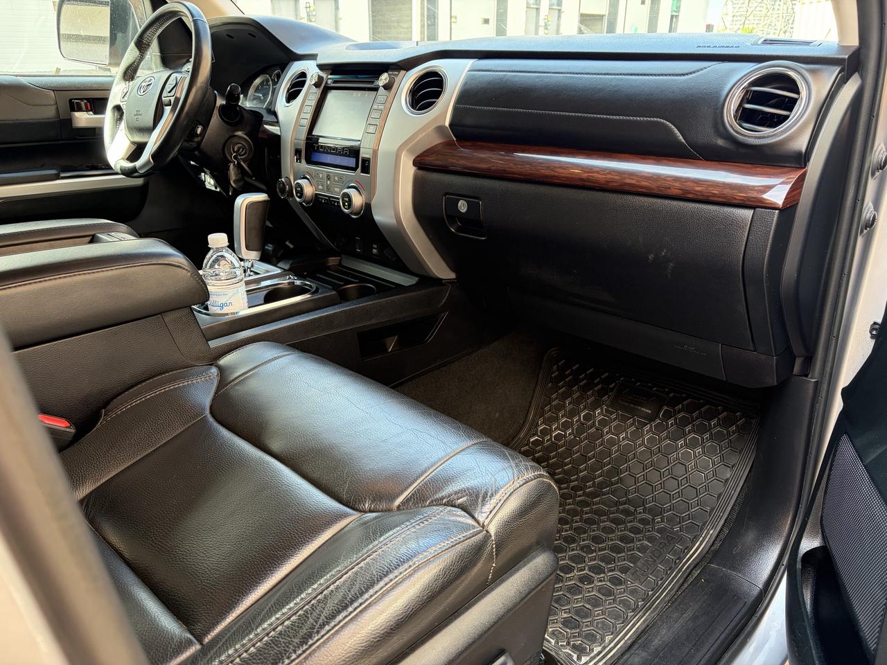 2017 Toyota Tundra Limited  Photo