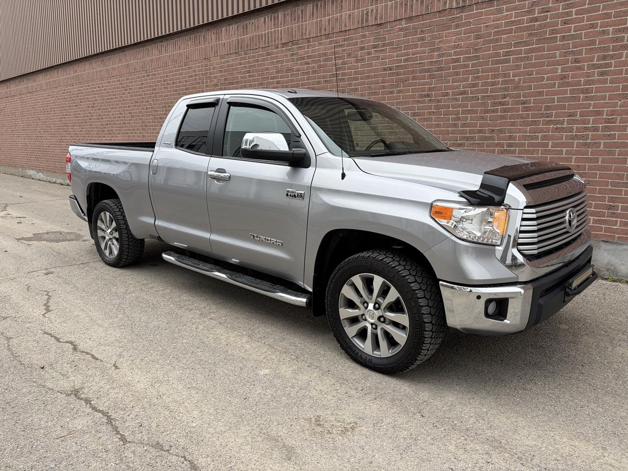 2017 Toyota Tundra Limited  Photo5