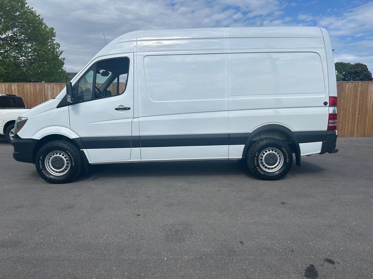 2018 Mercedes-Benz Sprinter  Photo1