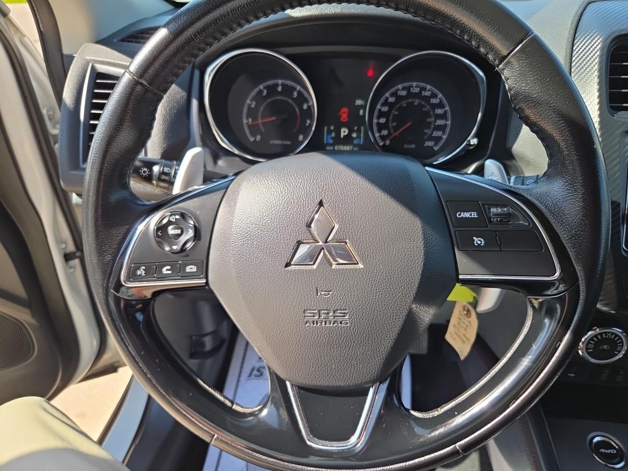 2018 Mitsubishi RVR SE LTD Photo