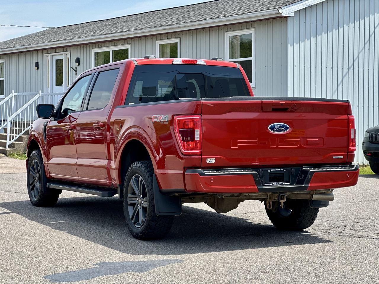 2023 Ford F-150 XLT Supercrew Photo3