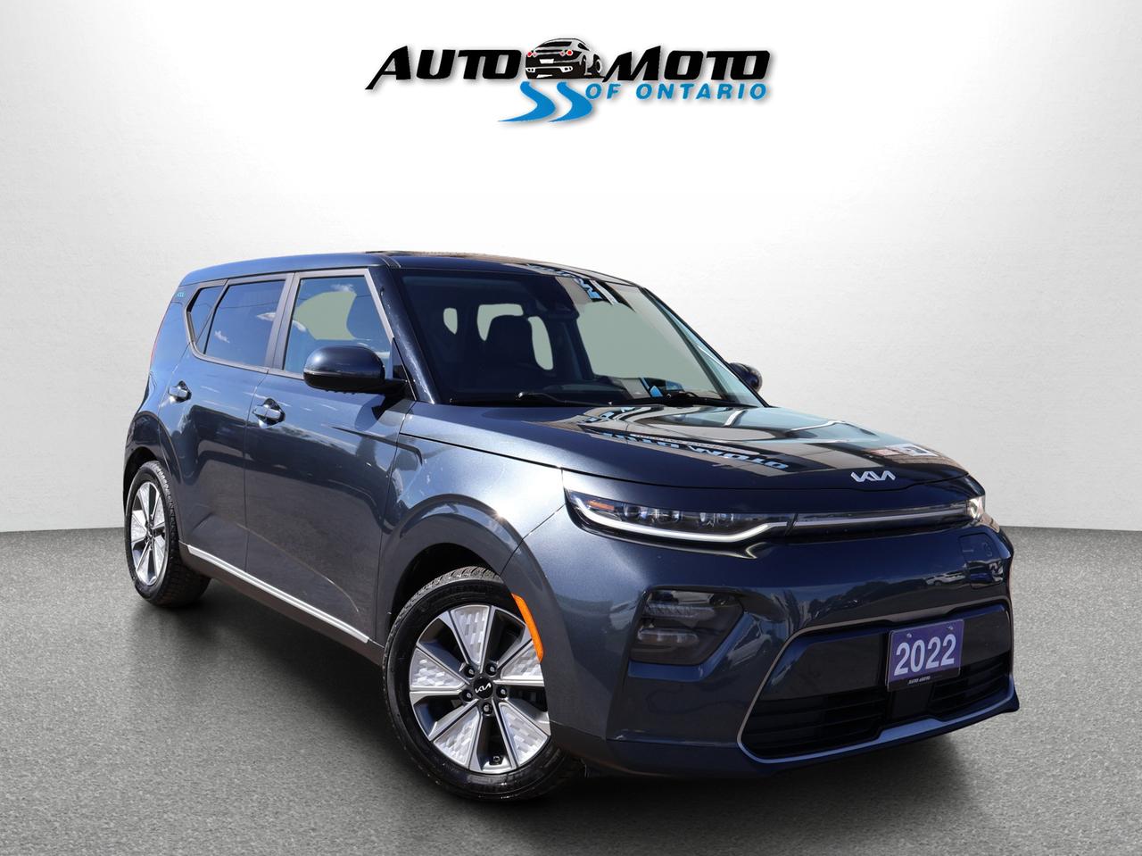 2022 Kia Soul EV LIMITED CERTIFIED *1 OWNER*ACCIDENT FREE*2ND WINTER* CAMERA NAV BLUETOOTH LEATHER HEATED SEATS SUNROOF CRUISE ALLOYS Photo0