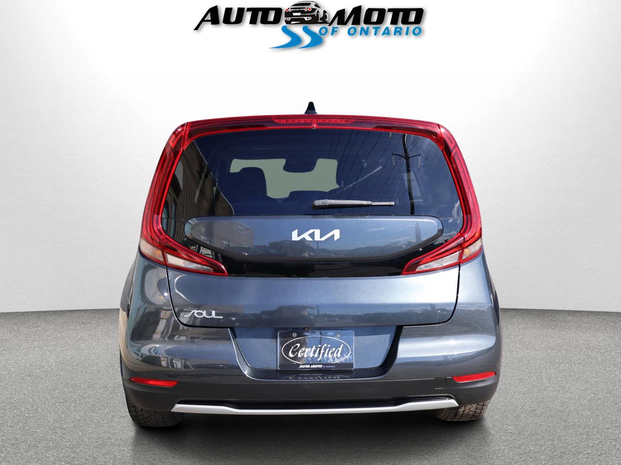 2022 Kia Soul EV LIMITED CERTIFIED *1 OWNER*ACCIDENT FREE*2ND WINTER* CAMERA NAV BLUETOOTH LEATHER HEATED SEATS SUNROOF CRUISE ALLOYS Photo4
