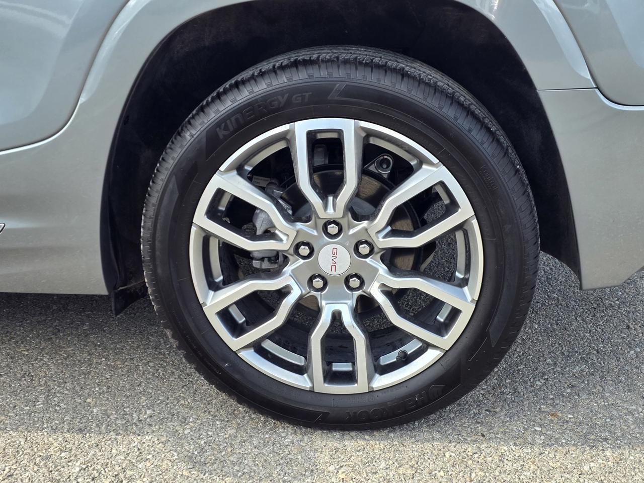 2024 GMC Terrain DENALI AWD Photo