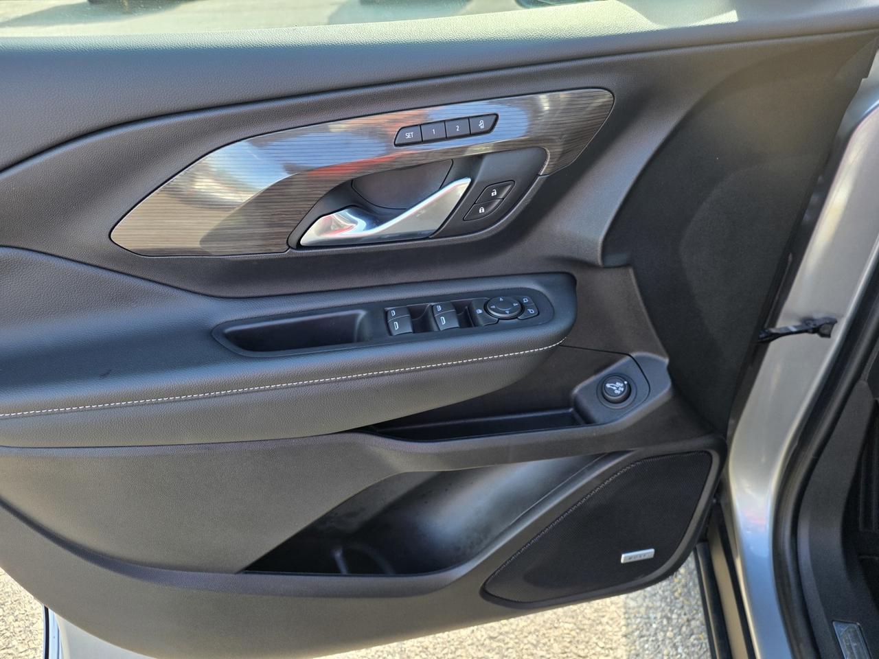 2024 GMC Terrain DENALI AWD Photo