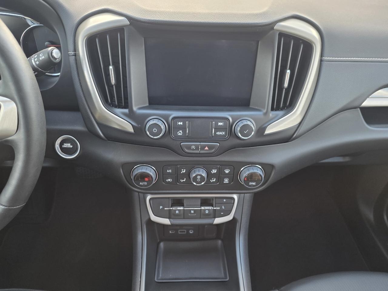 2024 GMC Terrain DENALI AWD Photo