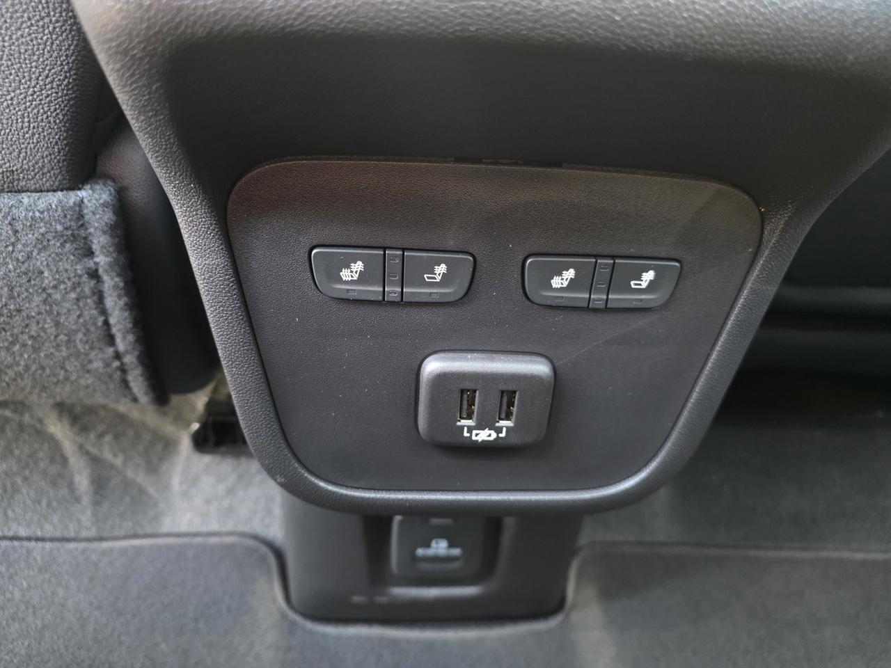 2024 GMC Terrain DENALI AWD Photo
