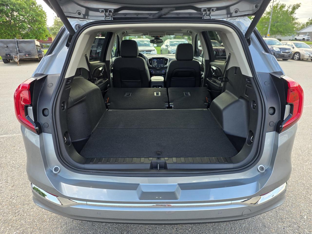 2024 GMC Terrain DENALI AWD Photo