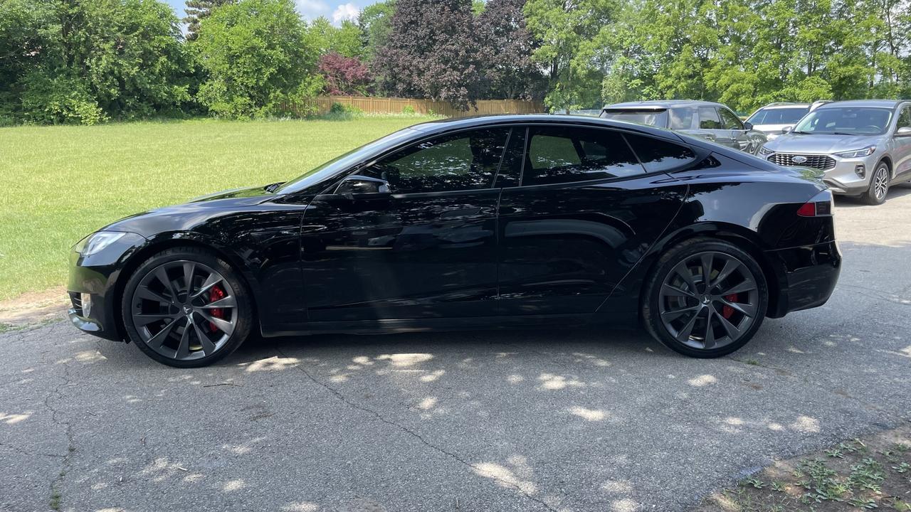2021 Tesla Model S Performance *Ludacris  mode Photo2