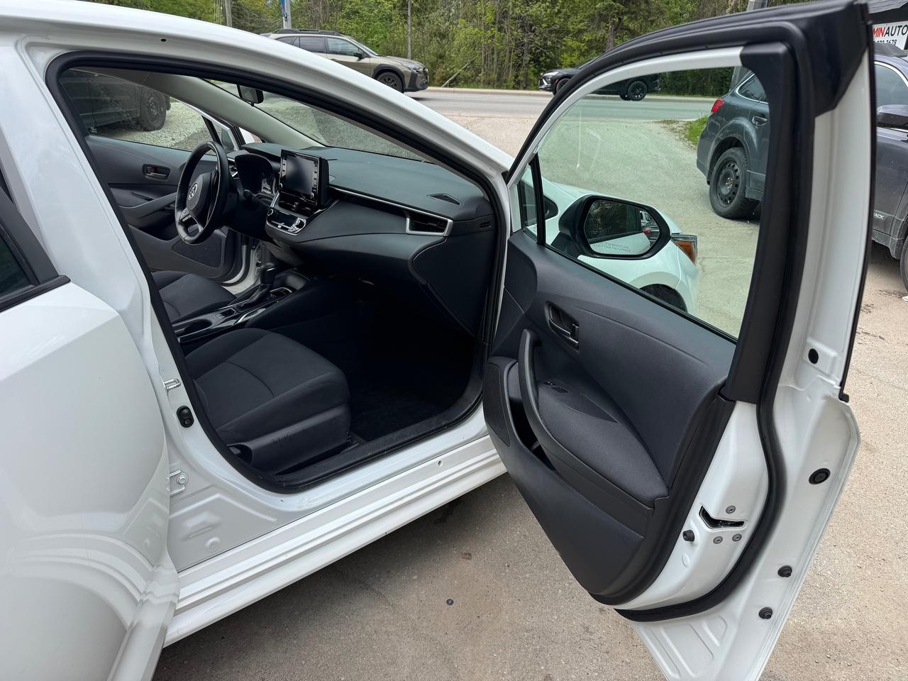2022 Toyota Corolla LE Photo
