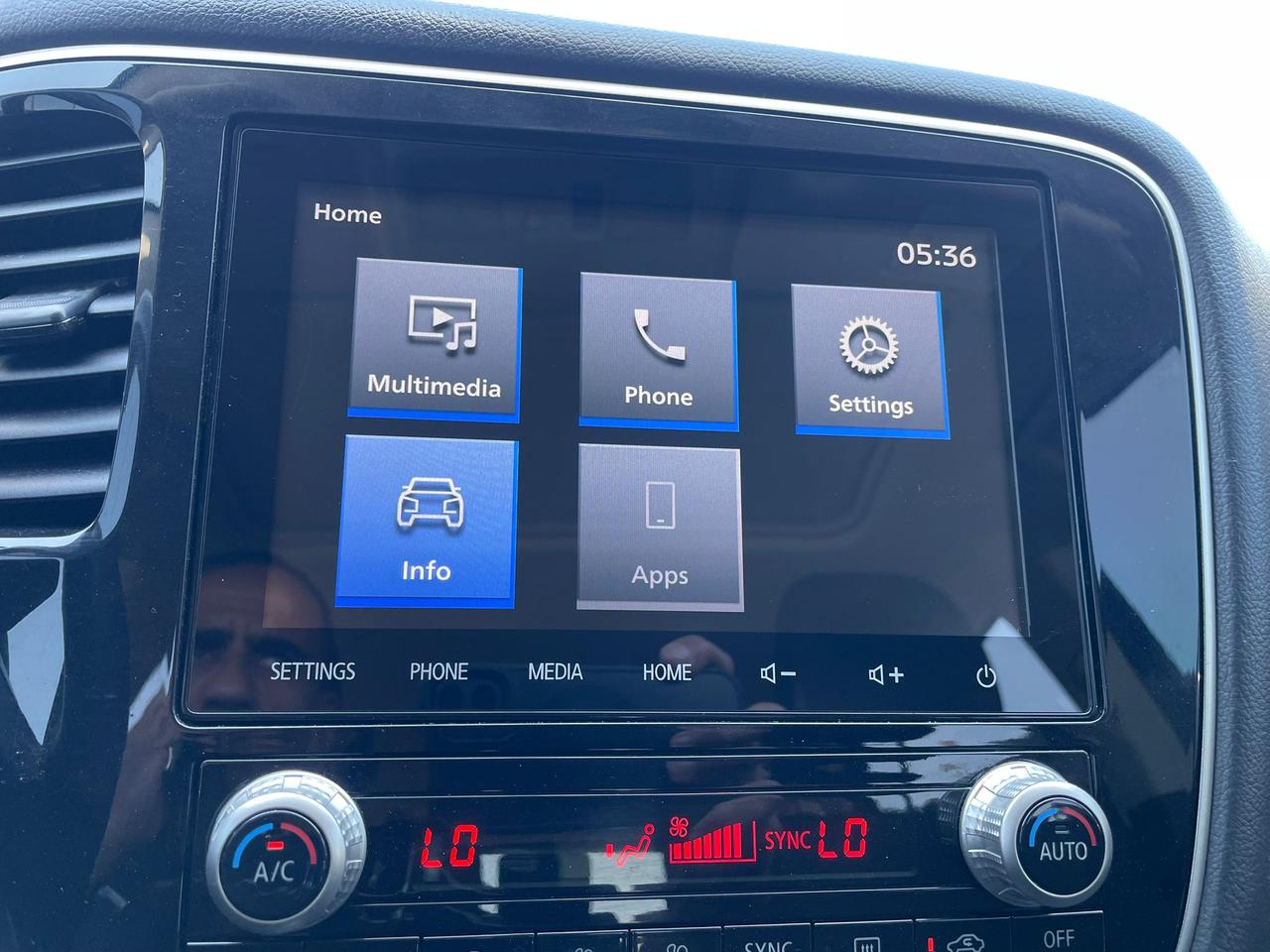 2020 Mitsubishi Outlander EX-L AWD 7SEATER BLIND SPOT B-TOOTH CAMERA SUNROOF Photo