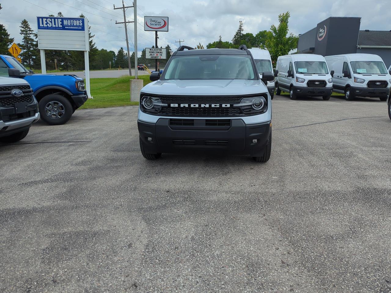 2026 Ford Bronco Sport Outer Banks 4x4 Photo1