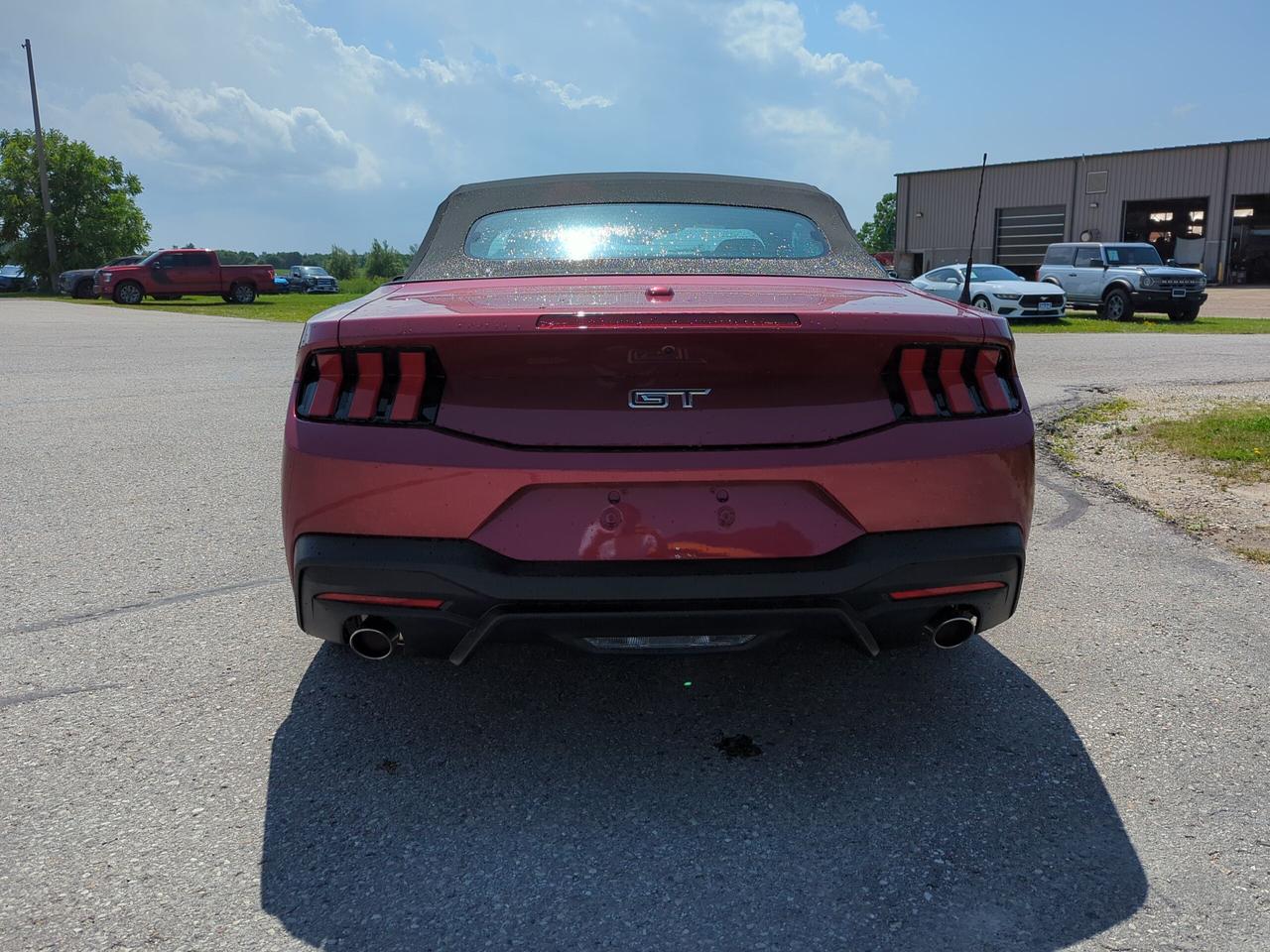 2026 Ford Mustang GT Premium Convertible Photo4