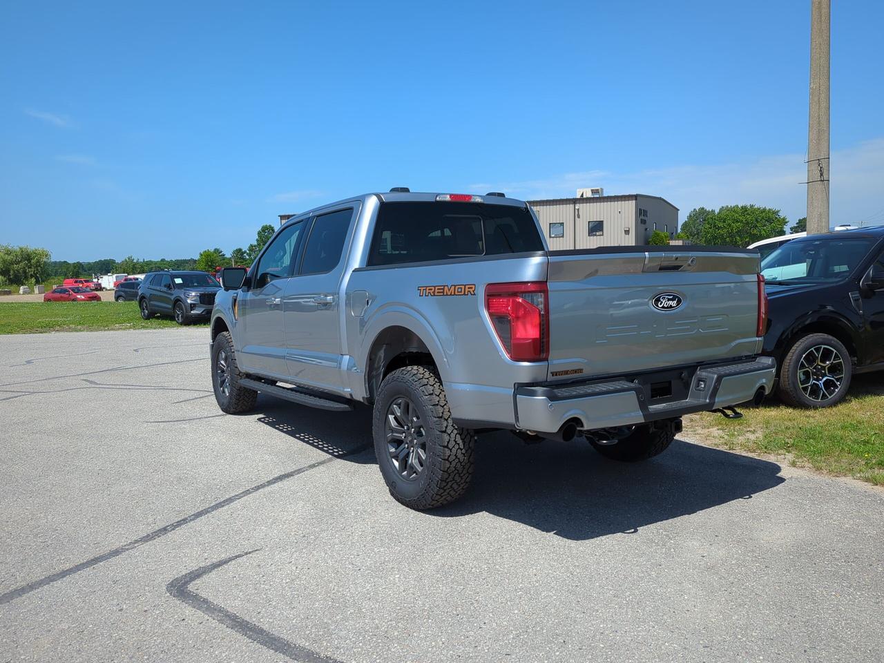 2026 Ford F-150 Tremor SuperCrew 401A 4x4 Photo3