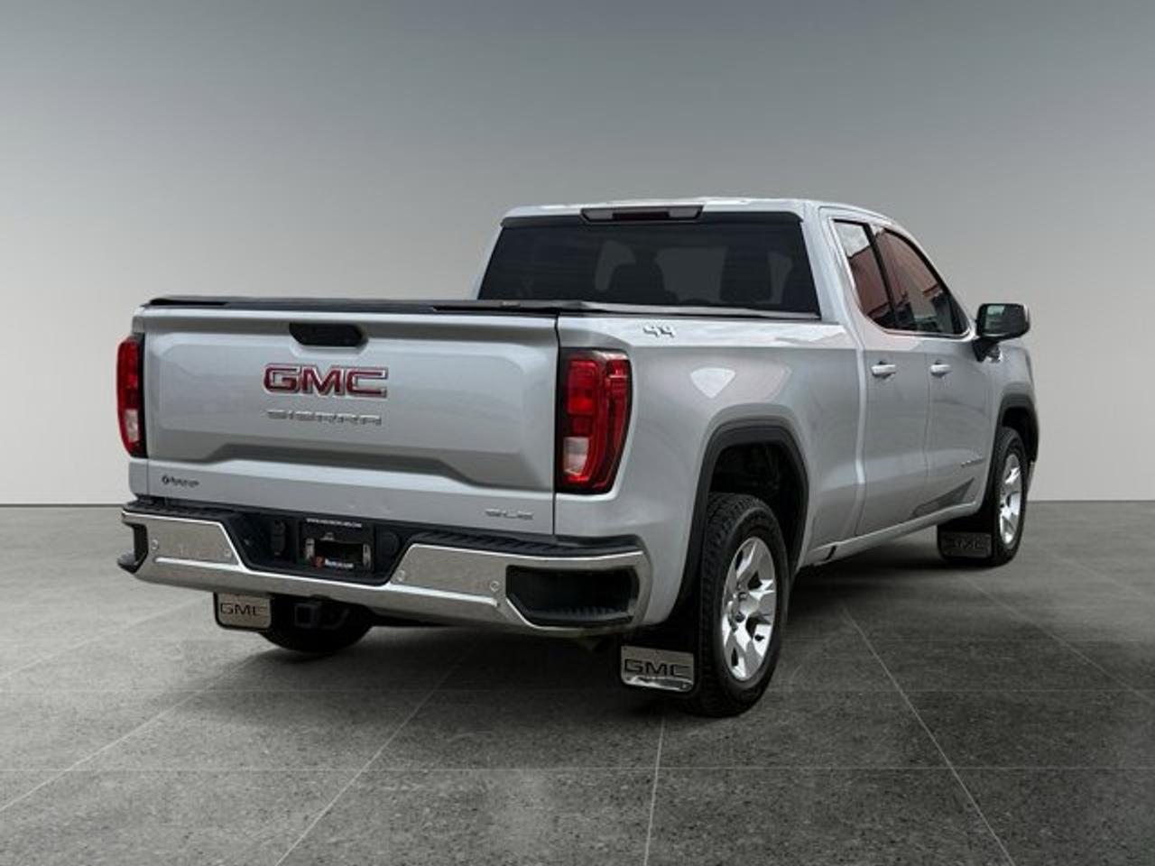 2020 GMC Sierra 1500 SLE - Photo #5
